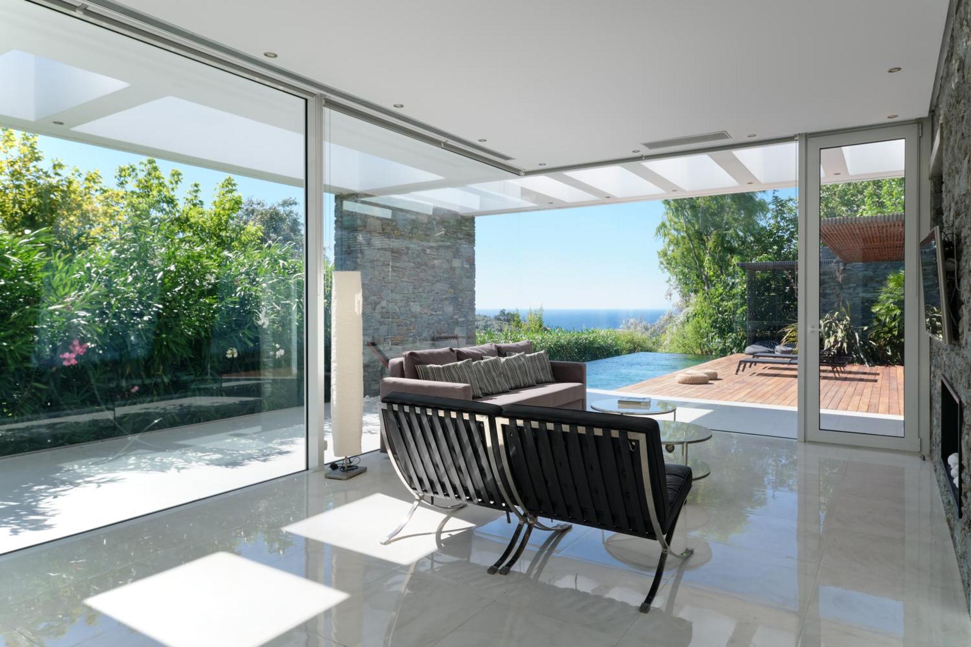 A - Luxury Villas 플로마리언 외부 사진